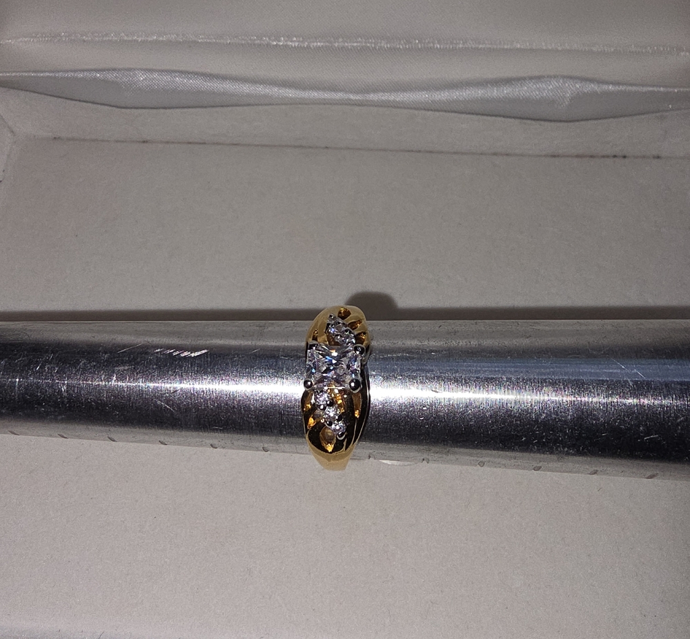 Gold-Tone Women’s Cubic Zirconia Cluster Ring